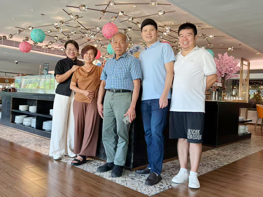 Business dinner with partners